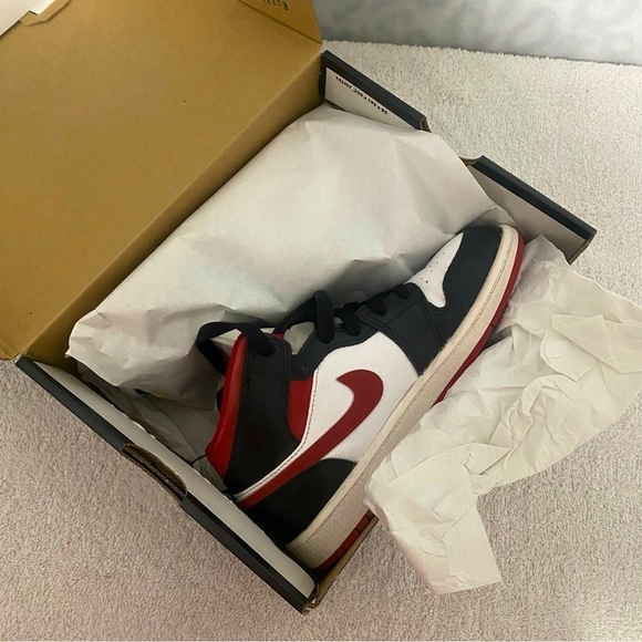 Nike Air Jordan 1 Mid PS White/Gym Red 640734-122 Youth Sz 2Y - Picture 10 of 10